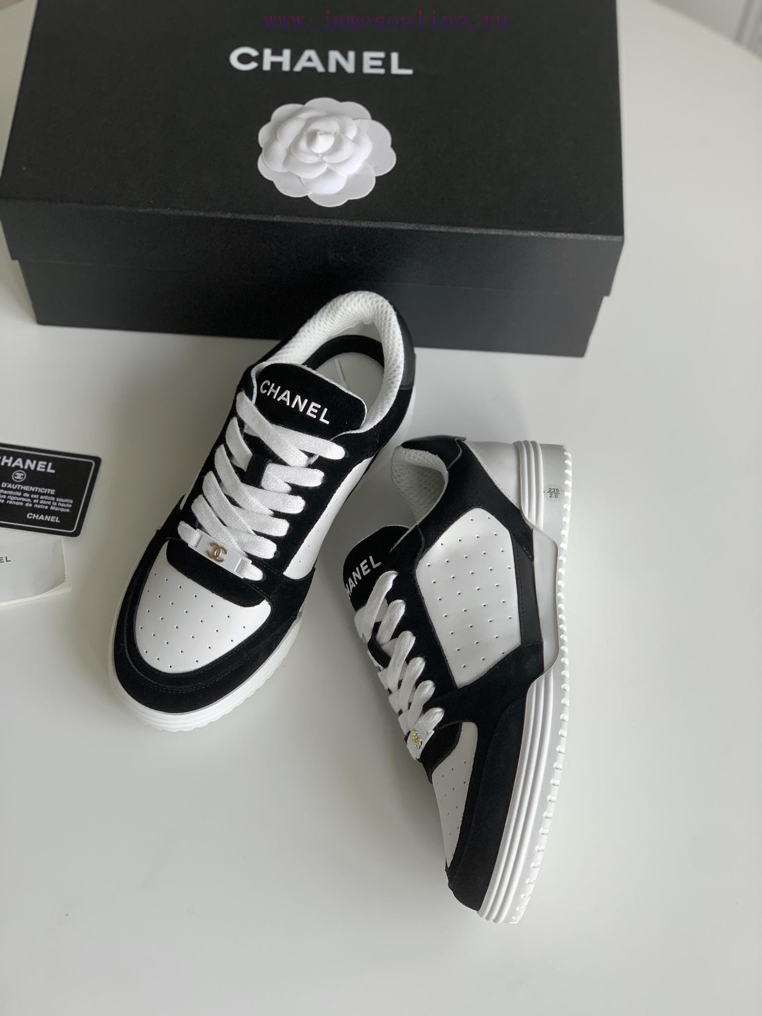 Chanel 24 Early Spring New Panda Board Shoes Full Leather SeriesChanel's new panda sneakers mv6sz1vc - Image 5