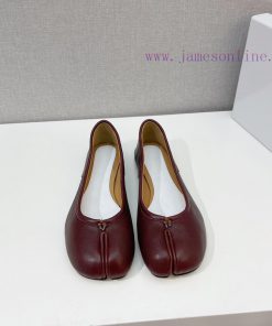 Upgraded version, MaisonMargiela Martin Margiela, a classic split toe single shoe Half a travhbbn4bd