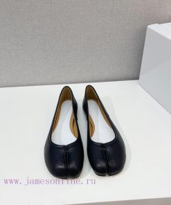 Upgraded version, MaisonMargiela Martin Margiela, a classic split toe single shoe Half a traln11mcdo