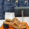 Herm è s/Herm è s Classic Hollow H Thick Heel SlippersExtremely retro design with a strong ec4lfyap4