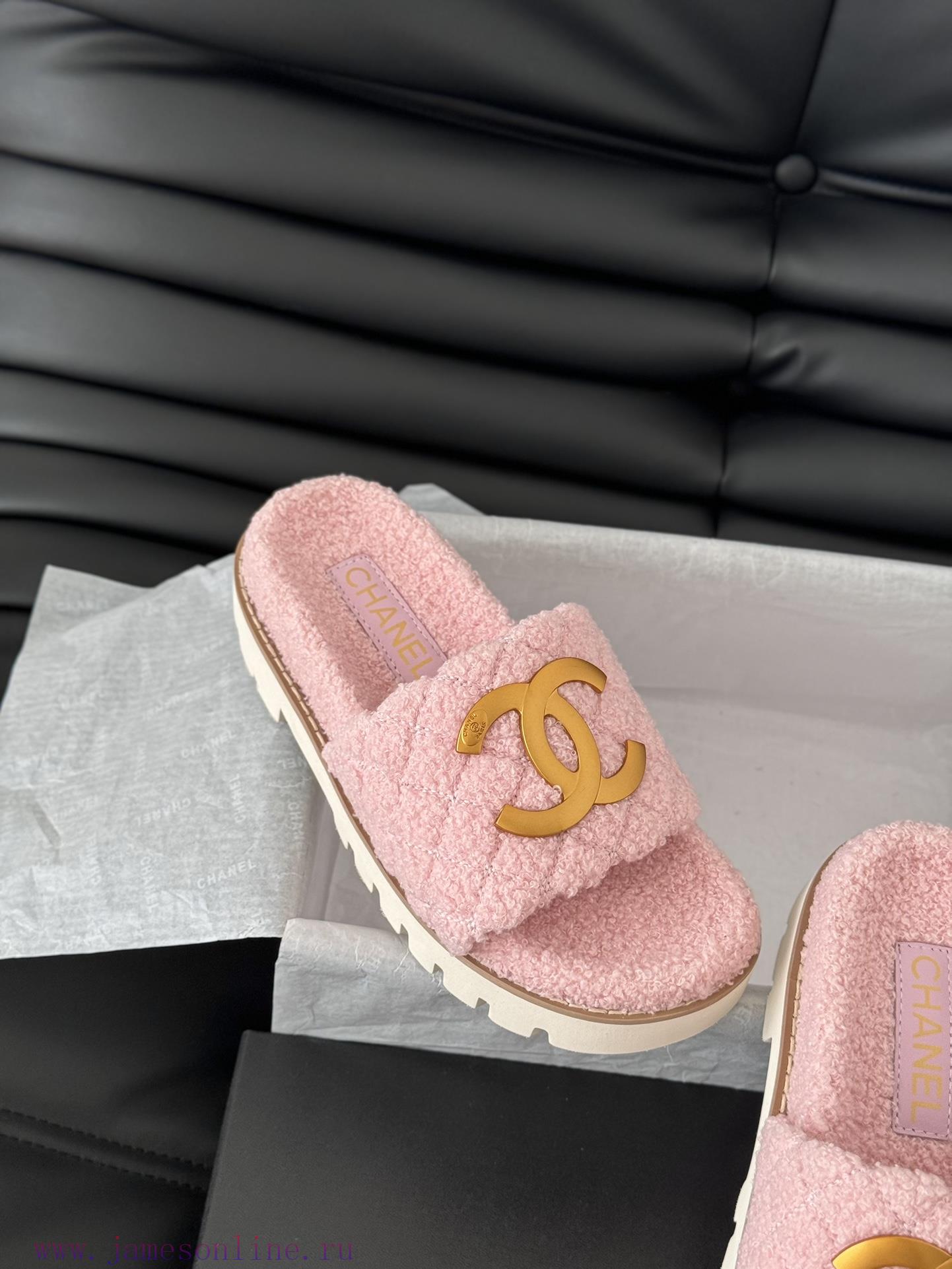 Chanel 24B new fur slippersThis fur mop is really cuteSoft and fluffy fur, comfortable and wxtw3mley - Image 10
