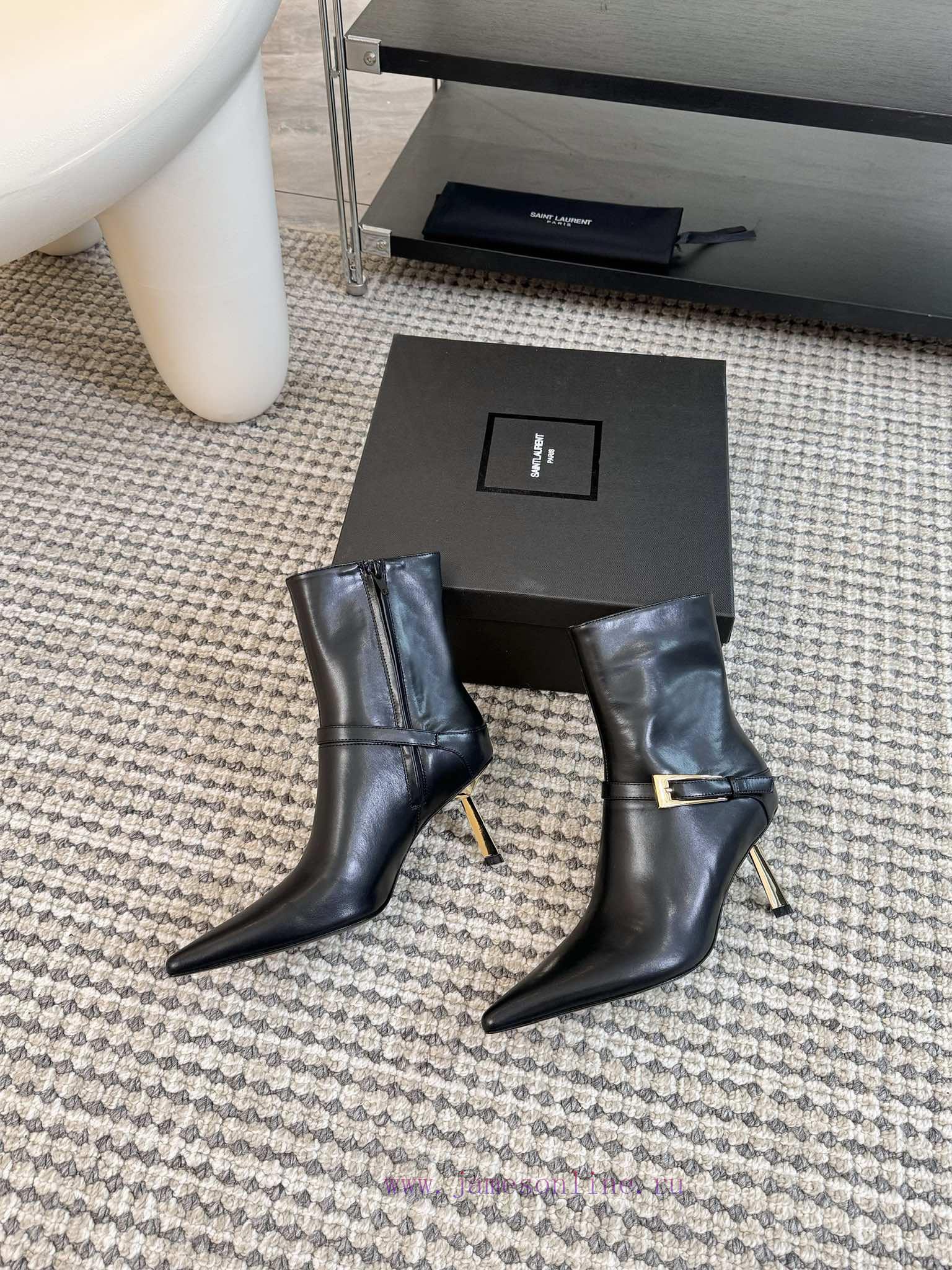 24 New Short Boots: The pointed toe and slim heel complement each other, adding to the tempepmbg6kby - Image 6