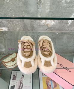 Acne Autumn/Winter ️ Autumn/Winter really needs a pair of cute fur shoes to become a fashionqwfa0oa4