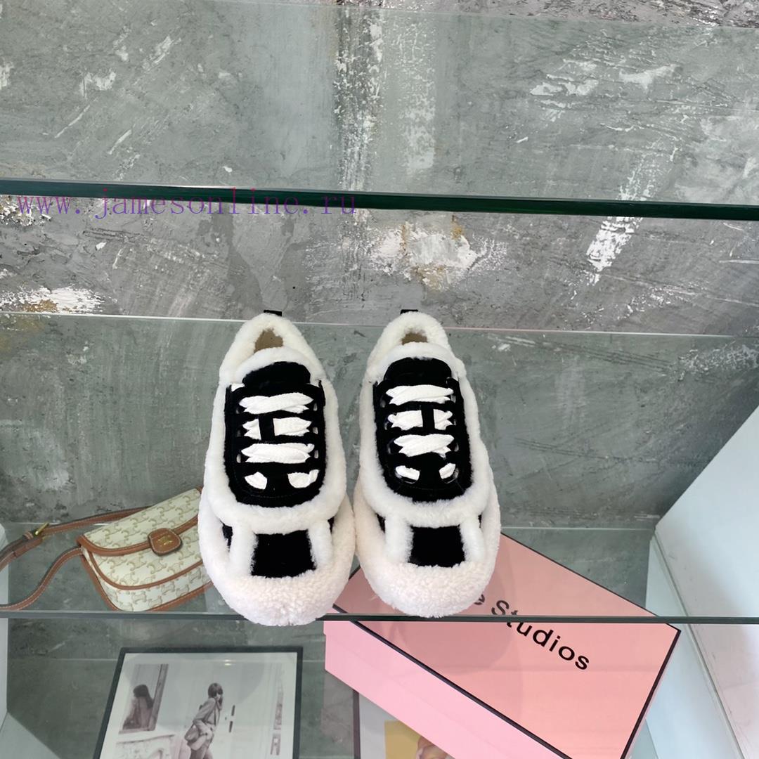 Acne Autumn/Winter ️ Autumn/Winter really needs a pair of cute fur shoes to become a fashion998q8lvh