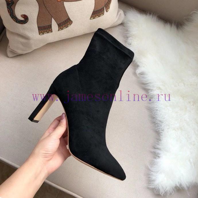 JIMMY CHOO elastic boots are made of high-quality fabric with silky double-sided velvet and d0x93vuw - Image 10