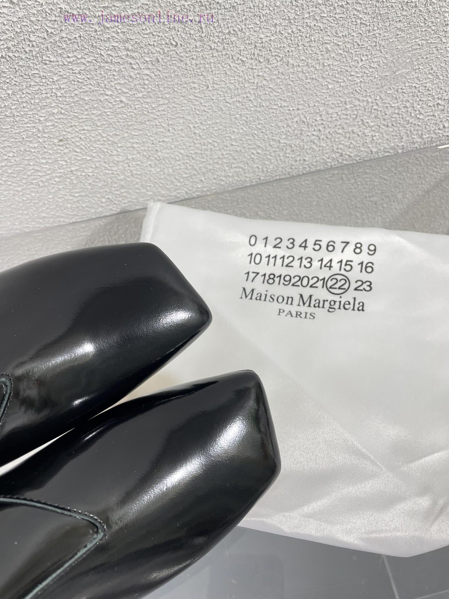 Margiela | Retro style 5cm short heel square toe shoes with ripped holesShort and retro elegsyls18gm - Image 9