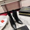 Generation level * ️The pointed design of Chelsea Chick Booty ankle boots highlights Maison ls8fldbu