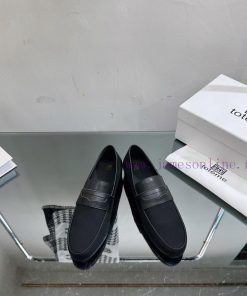TOTEM's niche brand has launched a new round toe loafers series———————————The simple color s5g2oljhr