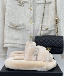Chanel | Chanel Classic Letter Hairy SlippersThe "First to Wear" series of walking sheep witpj4n1i4n