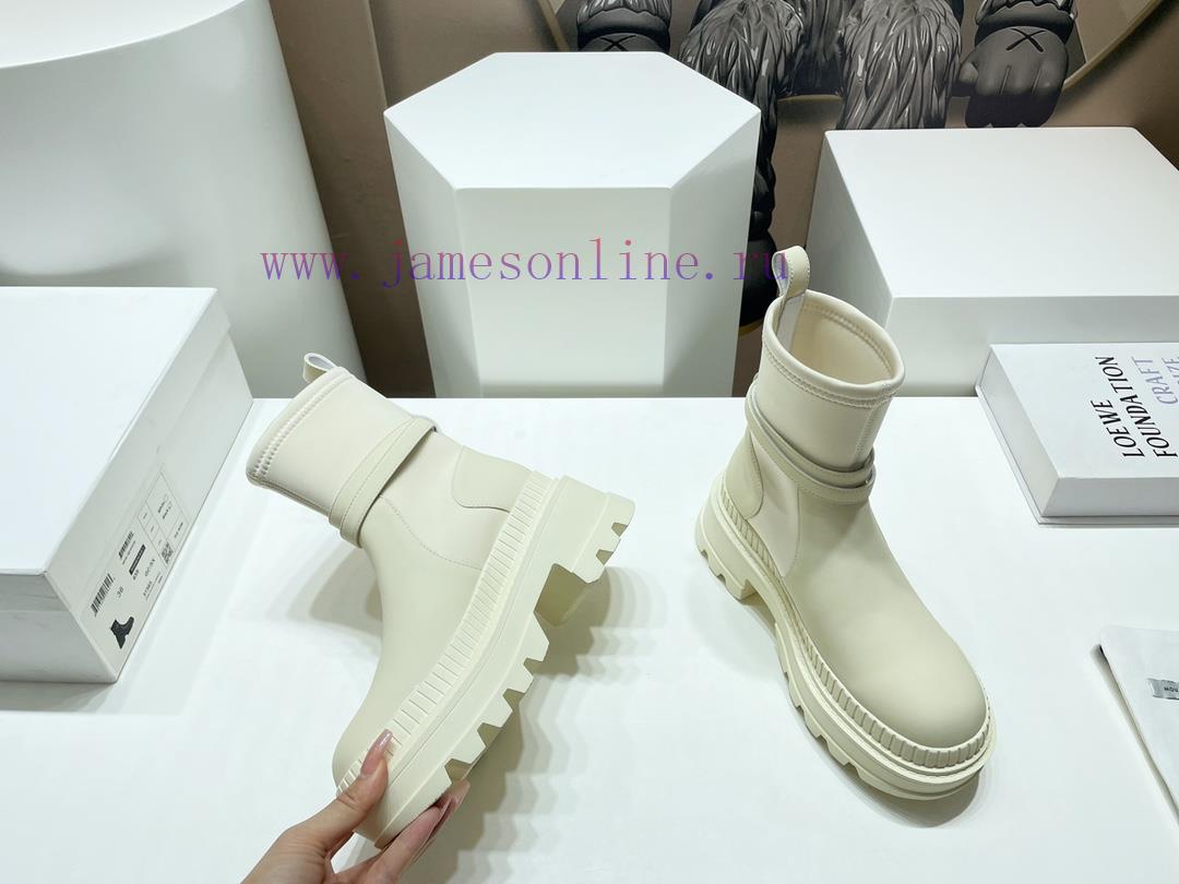 Top tierTHE ROW2023 vs Autumn/Winter Latest Explosive Sponge Cake Thick Bottom Martin Boot Smjxwfen3 - Image 7