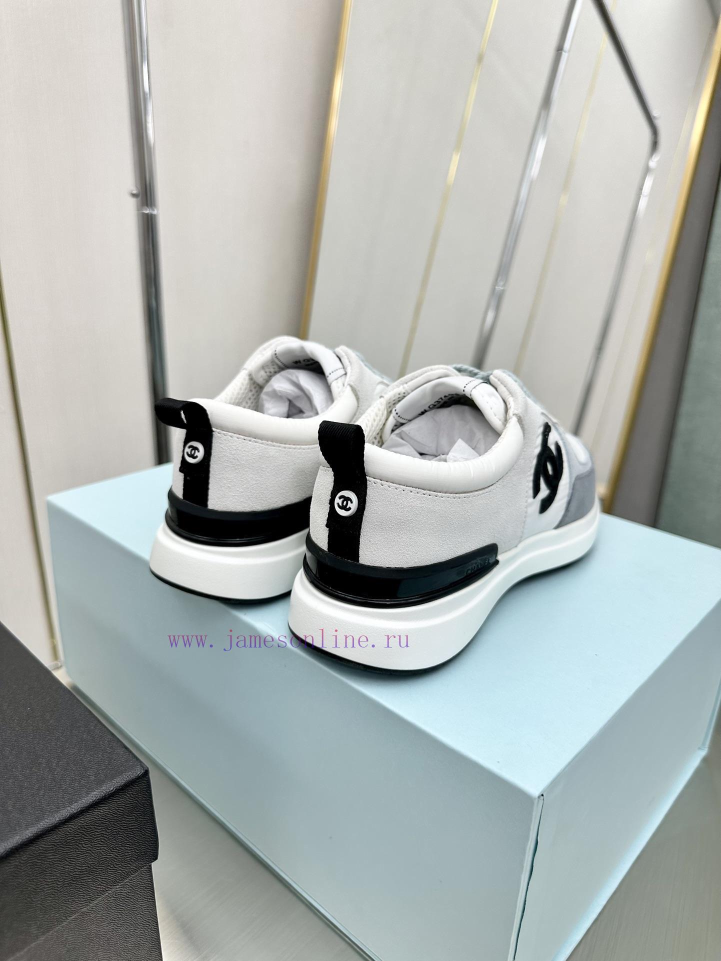 Top tierChanel -2023 Top Casual SneakersThis classic design features a shoe upper with a varusbe0eug - Image 5