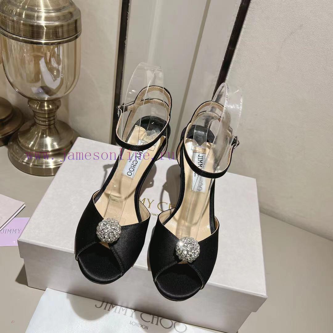 Jimmy Coo is a simple, elegant, and fashionable pair of sandalsOne button high-heeled sandal9mwc7sc4 - Image 3
