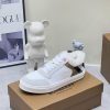 2024 SS Burberry Autumn/Winter Best Couple H New Italian Leather Sneakers Crafted from Engliko192y12