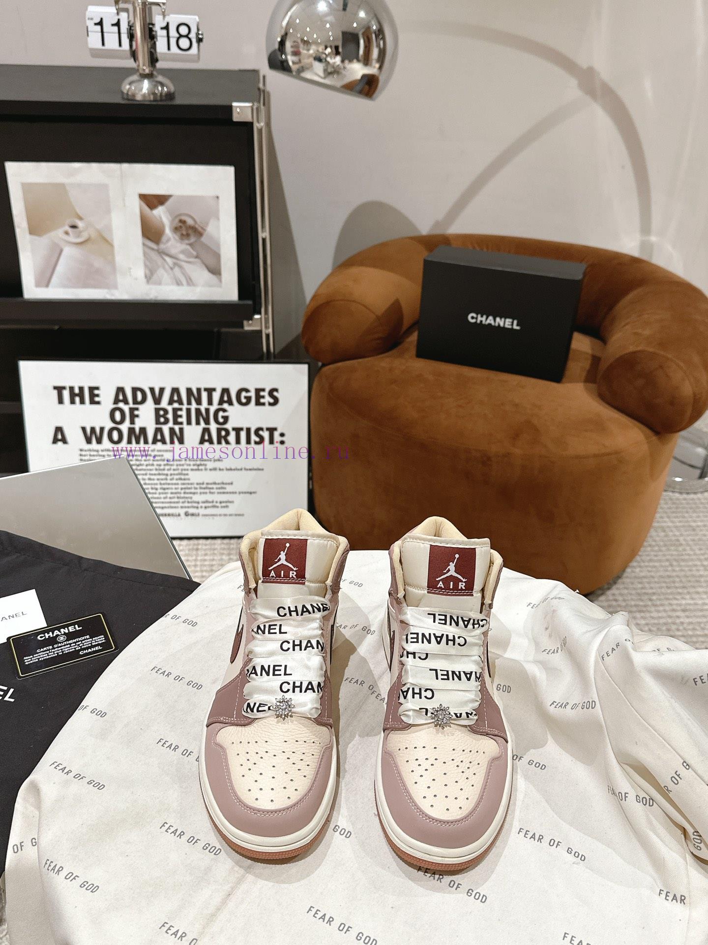 Chanel * L 2023 Chanel Nike CollaborationClassic last shape+jumping color blocking design, fzekrwwdr - Image 2