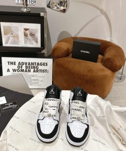 Chanel * L 2023 Chanel Nike CollaborationClassic last shape+jumping color blocking design, f78spawgf