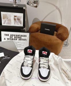 Chanel * L 2023 Chanel Nike CollaborationClassic last shape+jumping color blocking design, fbfdihi70