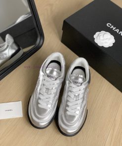 Chanel 23B new double C rhinestone sneakersOriginal leather upper, original rhinestone hot sya7w6j19