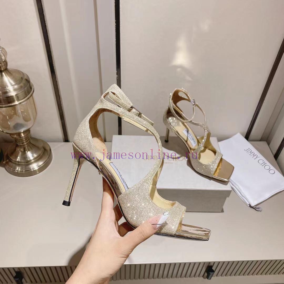 Jimmy Choo's custom-made high-heeled sandals in the Paris window showcase are of the highest1xskm8zb - Image 3