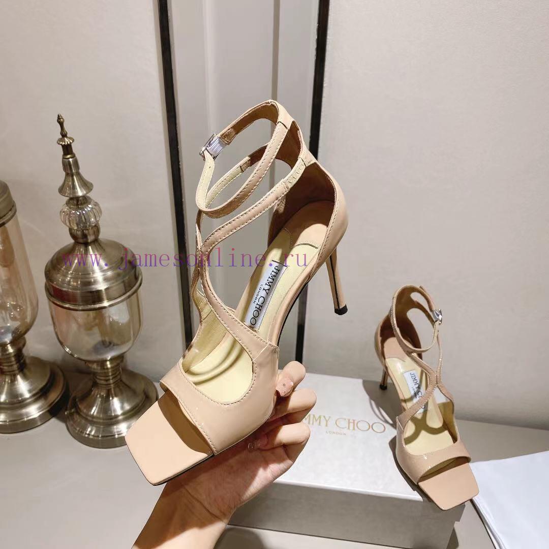 Jimmy Choo's custom-made high-heeled sandals in the Paris window showcase are of the highestftbxgfje - Image 7