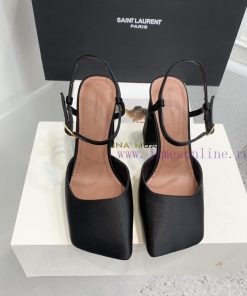 Amina Muaddi2024's new Charlotte series high heels have sharp edges and slanted square headsf3uclawn