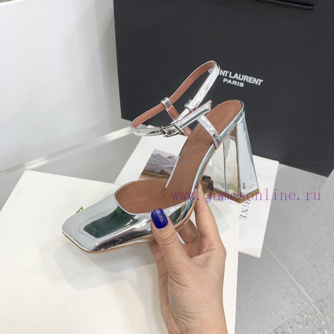 Amina Muaddi2024's new Charlotte series high heels have sharp edges and slanted square headswlqi11wa - Image 7