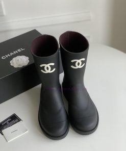 Medium to long length version, Chanel seamless rain bootsSame rubber material as the originama1k2d9m