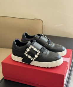 roger vivier ss24 new arrival-～RV 24 Spring/Summer Diamond Button White Shoes New ProductMadin6lm40r