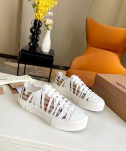 Men's styleBurberry 2023 popular low cut sports shoes, made with the latest hot stamping tecgzgnabs0