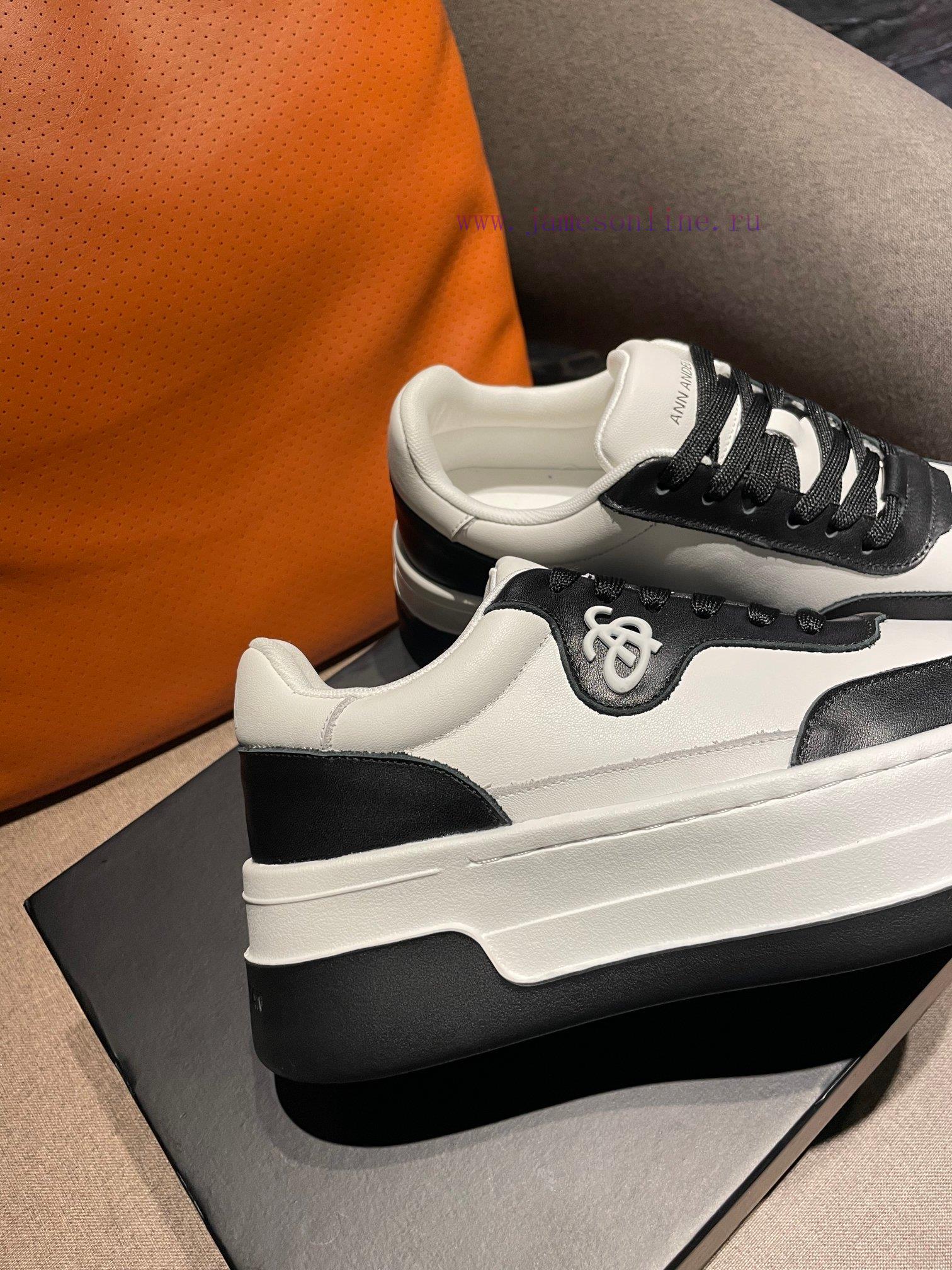 ANN DEMEUEMEES * * * New Products 𝟐𝟒𝐀𝐖Thick soled retro white shoes come with a 6cm height iqqu8ii7y - Image 9