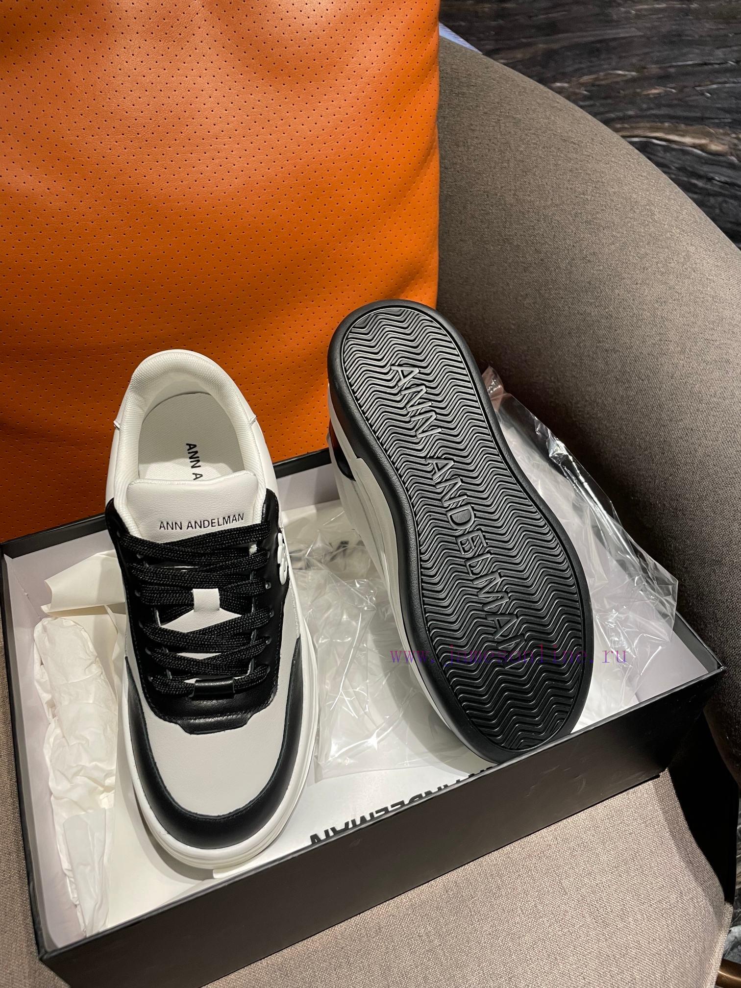 ANN DEMEUEMEES * * * New Products 𝟐𝟒𝐀𝐖Thick soled retro white shoes come with a 6cm height iqqu8ii7y - Image 10