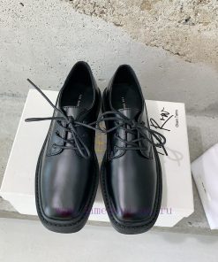 The row's new lace up loafers combine beauty and practicality, providing a super comfortablek1vj5i6u