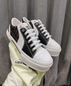 Burberry's latest release of 5 colors for sports and leisureBurberry's latest 2023 fashion sqpdbvz71