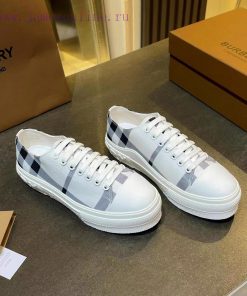 Burberry's latest addition of 5D printing technology for shoe uppersBurberry's latest 2023 fh77ax2y6