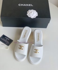 Chanel 24C Early Spring Vacation Series SlippersThis is the season of Sweetheart BarbieHow mln9ewc7k