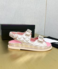 Crown Top Purchasing Edition ️ CHANEL 2022 Spring/Summer Latest Season Double C Velcro Casuafcc7w6gd