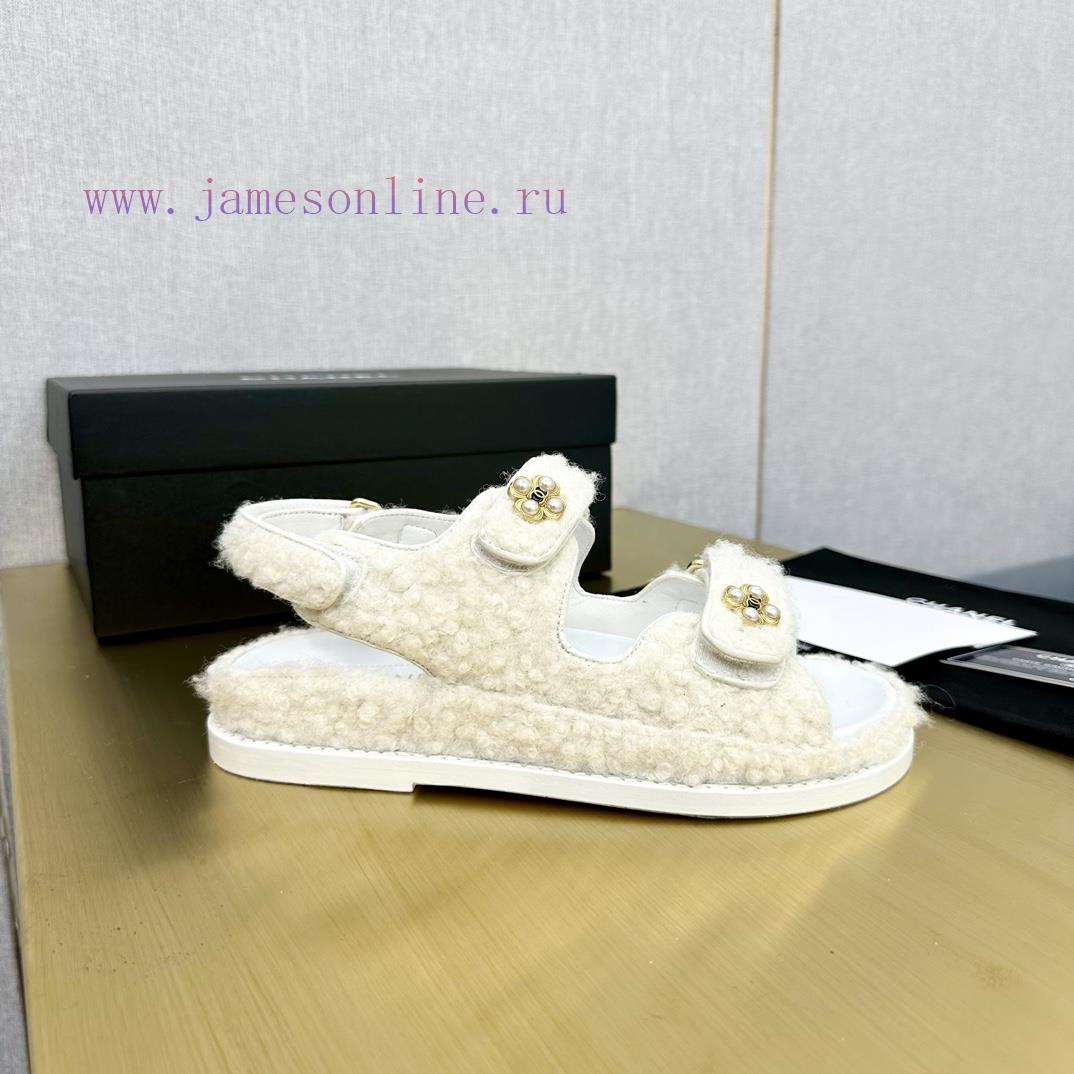 Crown Top Purchasing Edition ️ CHANEL 2022 Spring/Summer Latest Season Double C Velcro Casua5g3s4syt