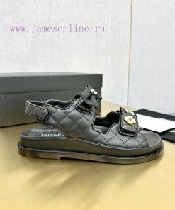 Crown Top Purchasing Edition ️ CHANEL 2022 Spring/Summer Latest Season Double C Velcro Casuaimfyy3us