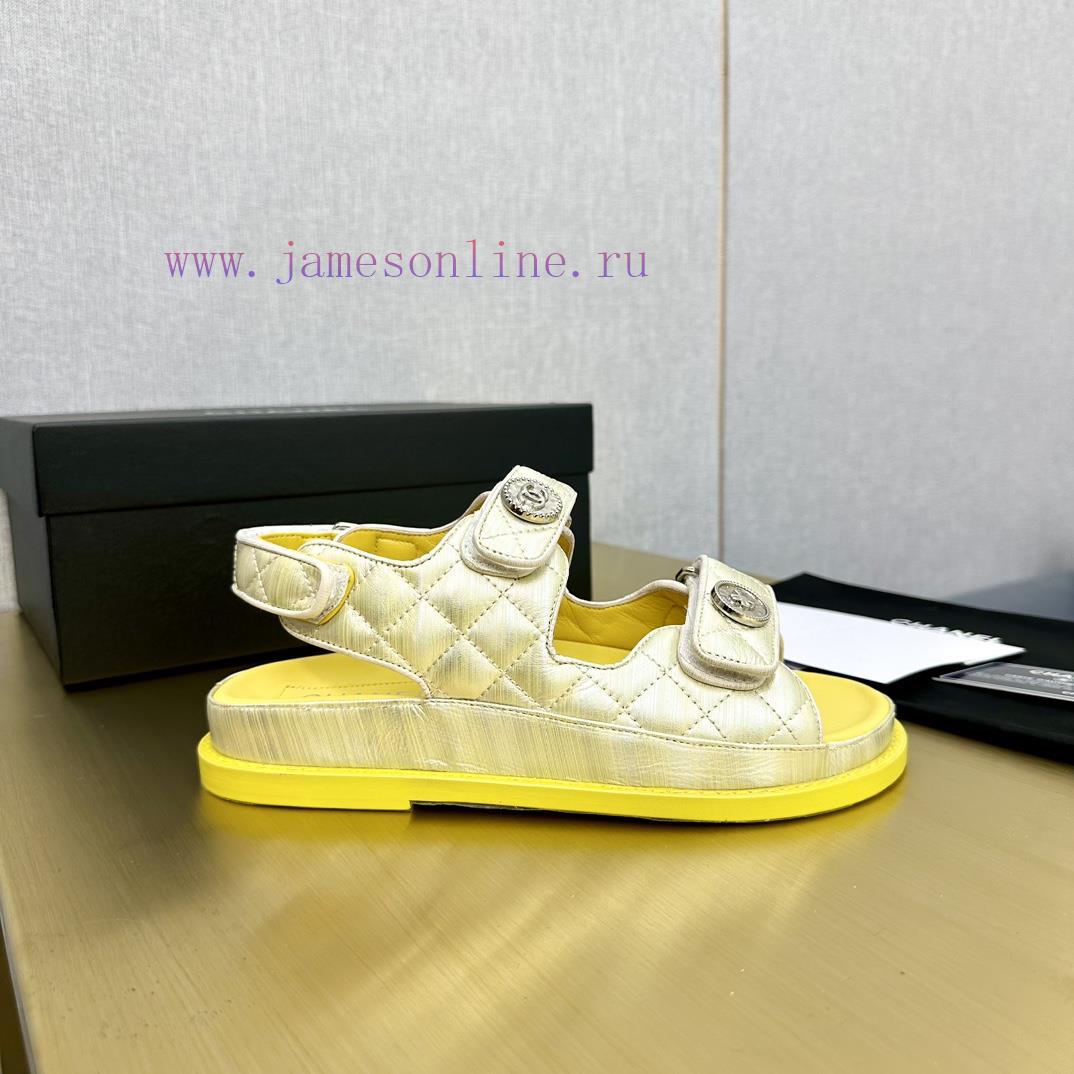 Crown Top Purchasing Edition ️ CHANEL 2022 Spring/Summer Latest Season Double C Velcro Casuahzfklfl9 - Image 2