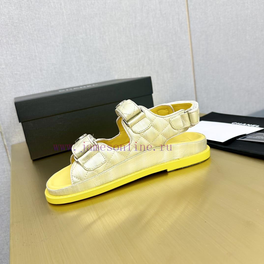 Crown Top Purchasing Edition ️ CHANEL 2022 Spring/Summer Latest Season Double C Velcro Casuahzfklfl9 - Image 3
