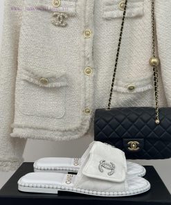 Chanel | Chanel 24C New Product ClassicDouble C flat slippersThe shoe upper is made of impormcif3c58