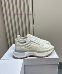 Maison Margiela mm6 Major bloggers recommend timeless casual shoes that never fadeThe selecta00lsiaw