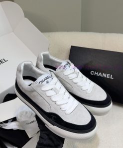 Chanel 丨 23B thick soled panda colored casual board shoesBlack and white color matching is sfnayro4h