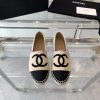 Chanel's new fisherman shoes are made with top-notch craftsmanship, with pure handmade stitczk0ntcii