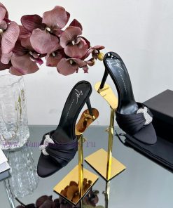 Giuseppe Zanotti - SS2024 New Spring and Summer Collection Diamond Button Single Shoes/Slipp2kj4m3vr