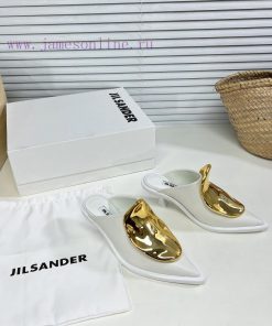 Jil Sander's new spring and summer cat heel pointed single shoes have a strong sense of luxuaxqfda62