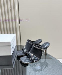 BURBERRY | SS24 Women's New SandalsShoe upper sandals, made of glossy leather fabric and feasenwg7c2