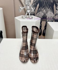 Top tierC * HANEL Chanel 24vs Summer Hot Rain Boots SeriesRound headed printed slope and raip97oc8y4