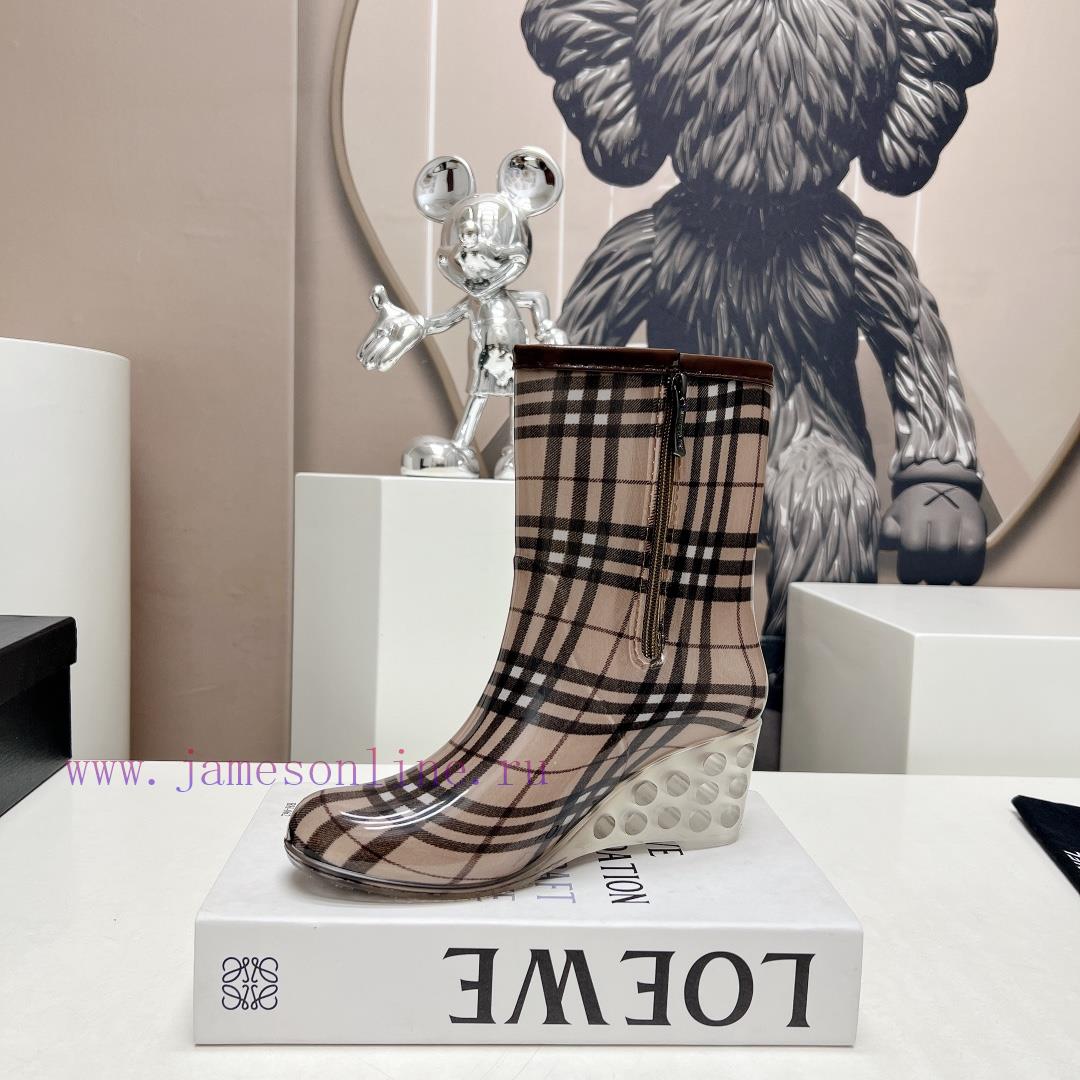 Top tierC * HANEL Chanel 24vs Summer Hot Rain Boots SeriesRound headed printed slope and raip97oc8y4 - Image 7