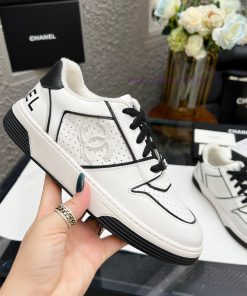 Chanel 2024 Full skin panda color matching white shoes, casual sports shoes, skateboard shoeslz5be4l