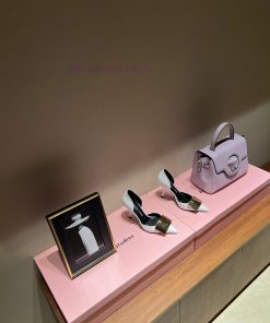 The most2024 Early Spring Exquisite High Heel Fashion Show Updated SimultaneouslySergio Rossux115etd